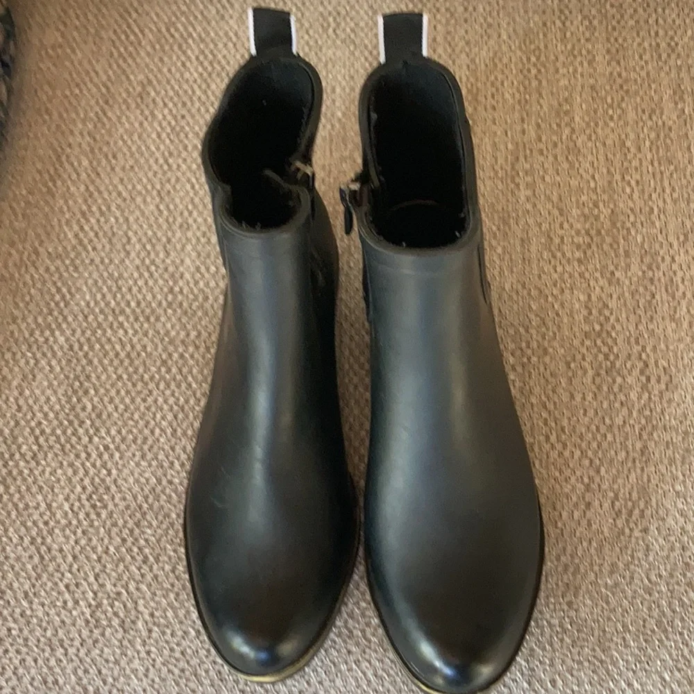 LUCKY BRAND Black Rubber Chelsea Rain Boots Womens Size 6